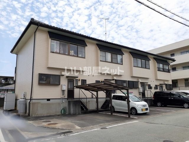 世古ハイツの外観画像