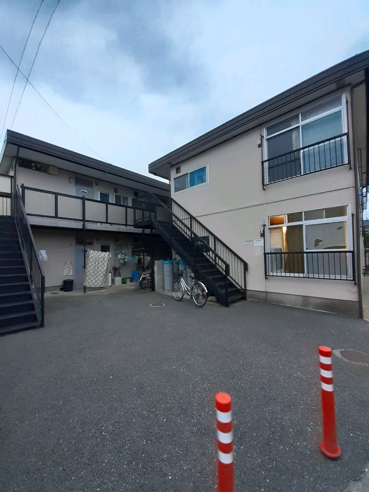 プラザアパートA棟の外観画像