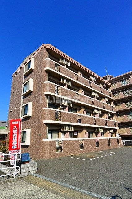 リーブラ都府楼壱番館の外観画像