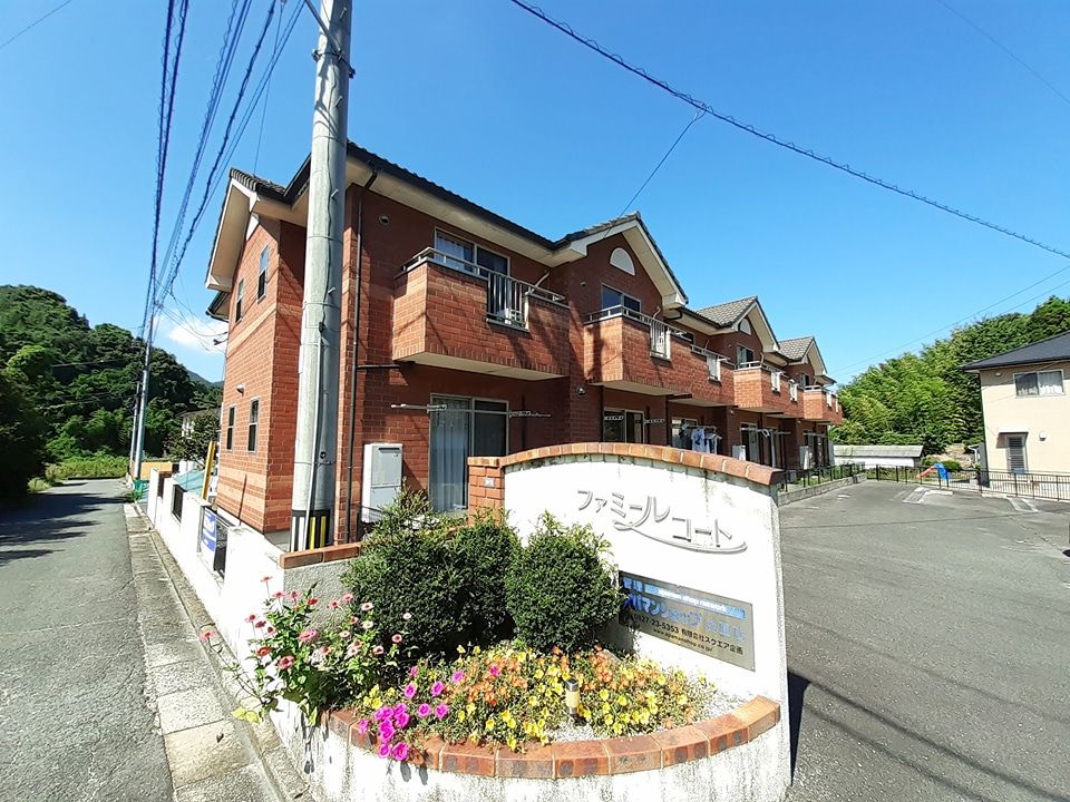 ファミールコートの外観画像