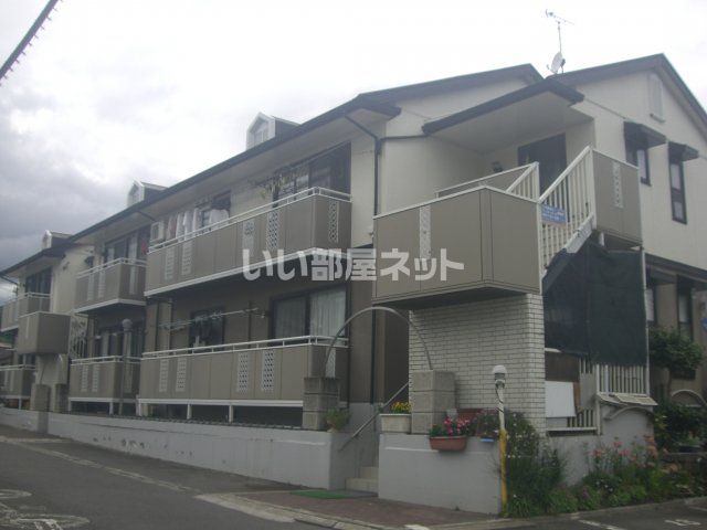 ワシントンハイツ新井の外観画像