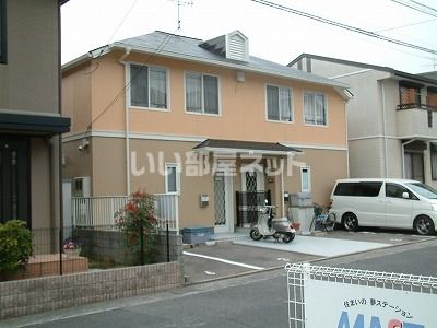 フレグランス中山台 C棟の外観画像