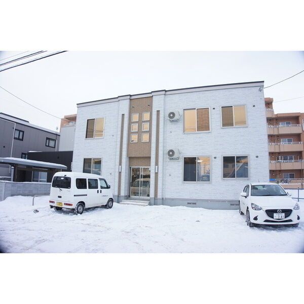 ルミエール菊水元町3・5の外観画像