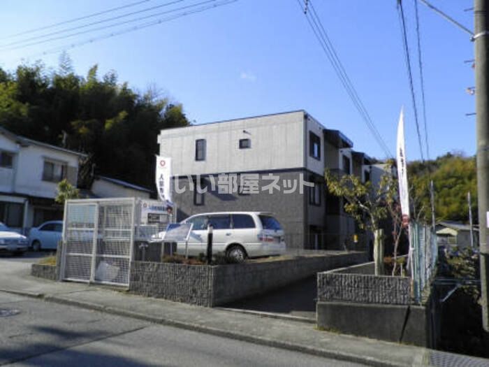ダイヤモンドヘッドの外観画像