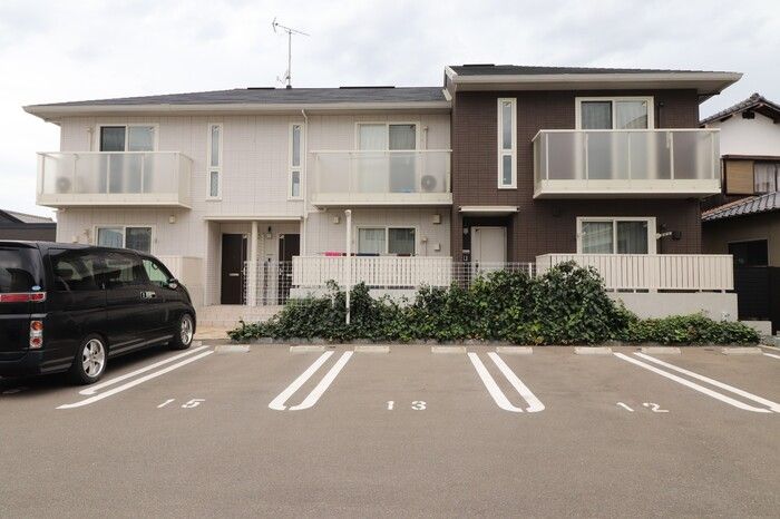 Avenir cour B棟の外観画像