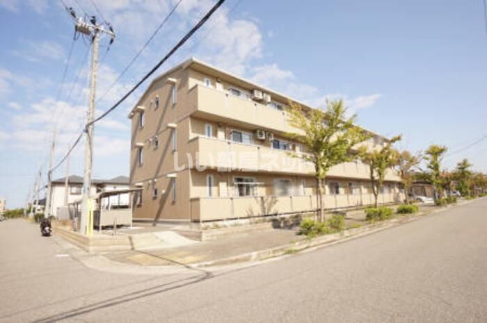 シャルマンの外観画像