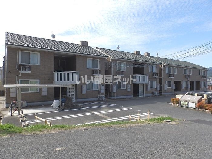 アドミラブール B棟の外観画像