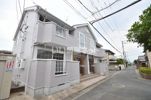ファミ－ル新飼参番館の外観画像