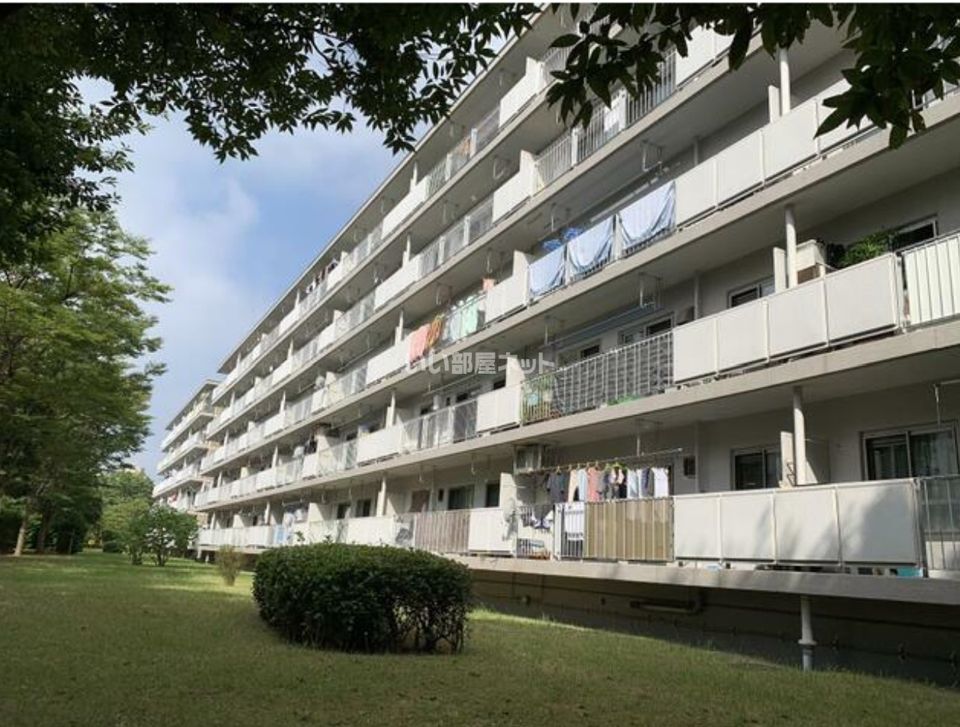 村上団地 2街区 37号棟の外観画像