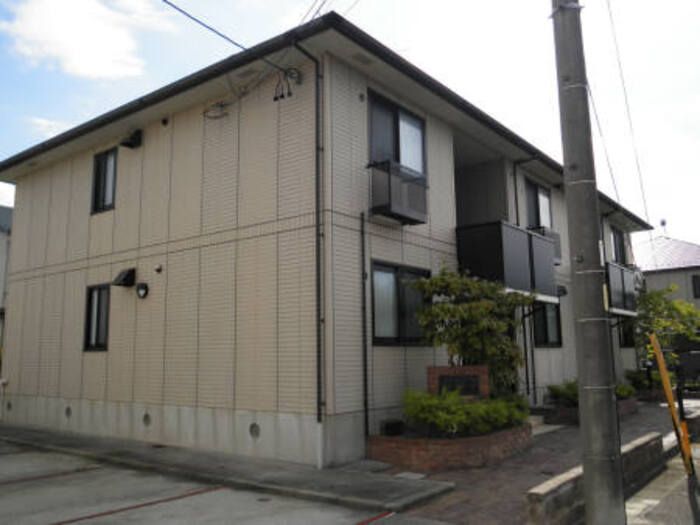 メゾンラフィーネの外観画像