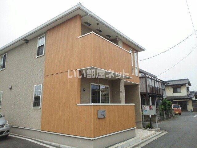 ファミリアの外観画像