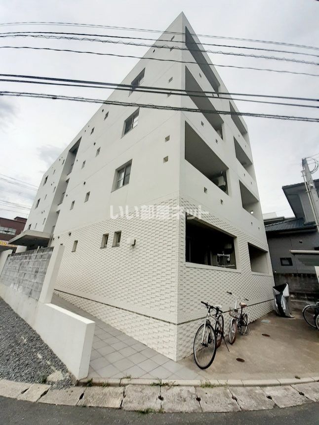 SALA13の外観画像