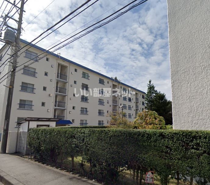 京王淵野辺マンションD号棟の外観画像