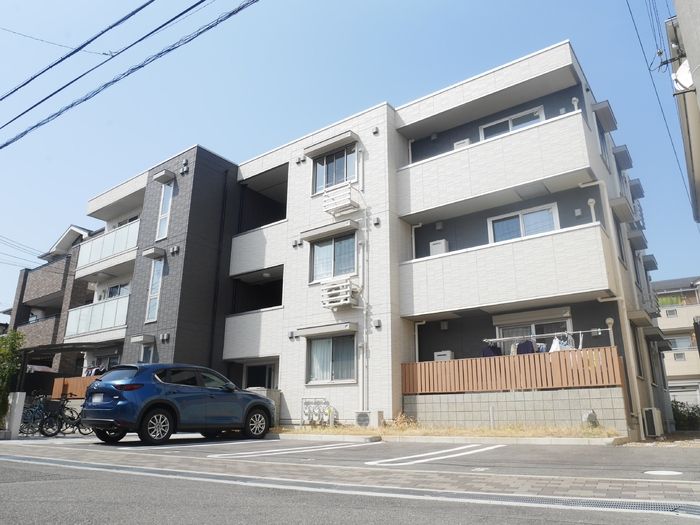 AZUR上中条の外観画像