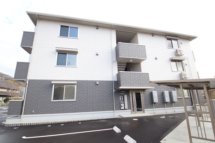 グランドポルトの外観画像