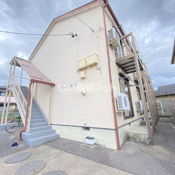 アパート若葉の外観画像