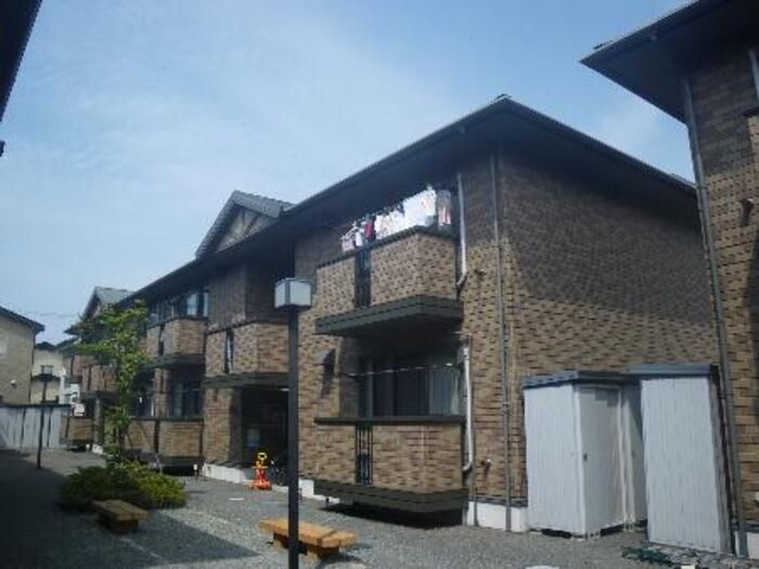 リビングタウン東通II Aの外観画像