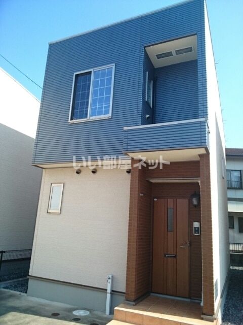 ブライト ガーデンハウスDの外観画像
