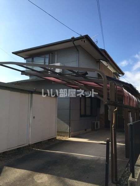 岡田1丁目借家の外観画像