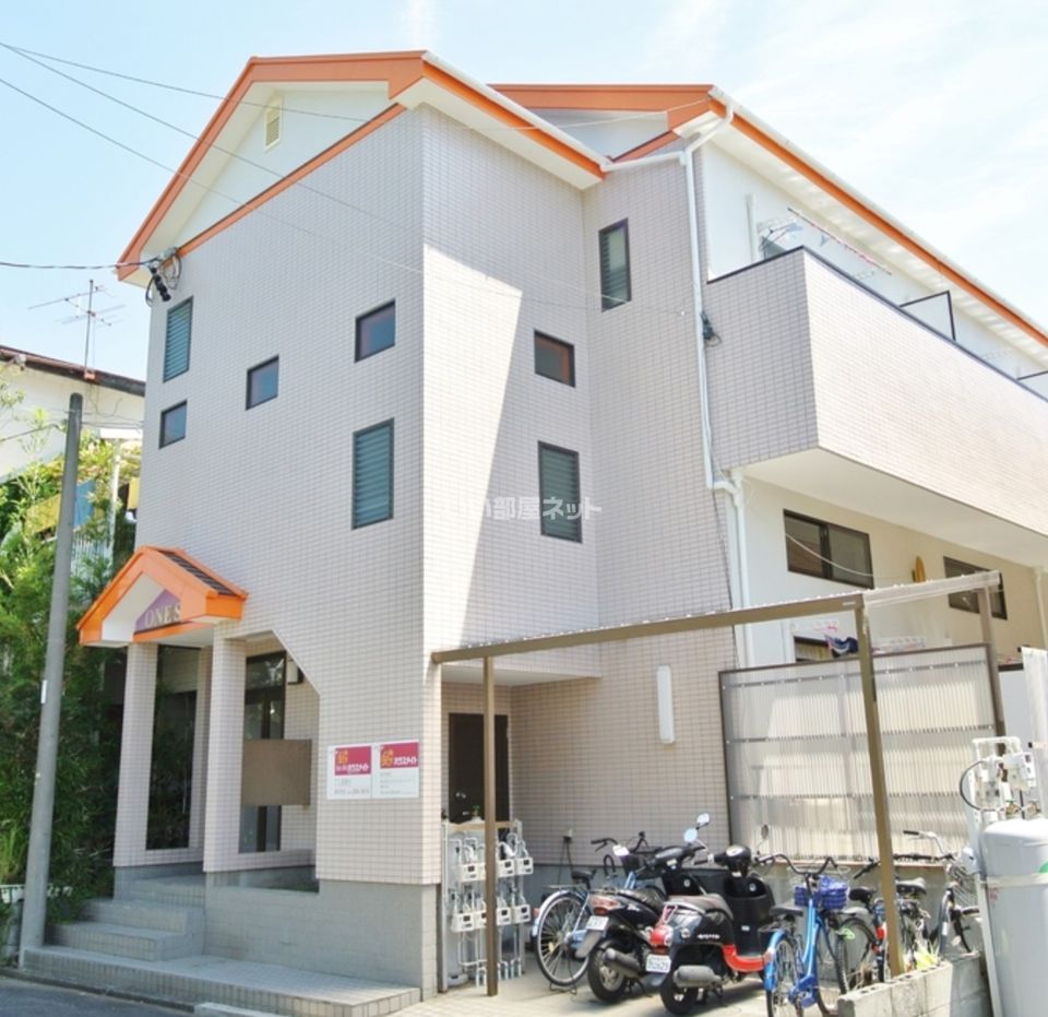 ONESTEPの外観画像