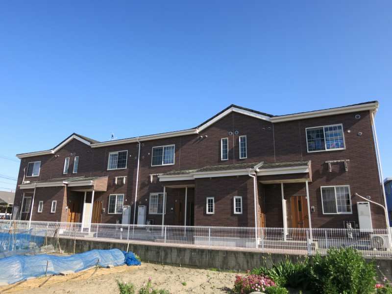 シャン・ド・フルールⅢの外観画像