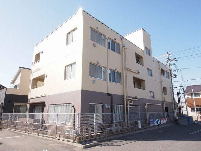ラパン烏森の外観画像