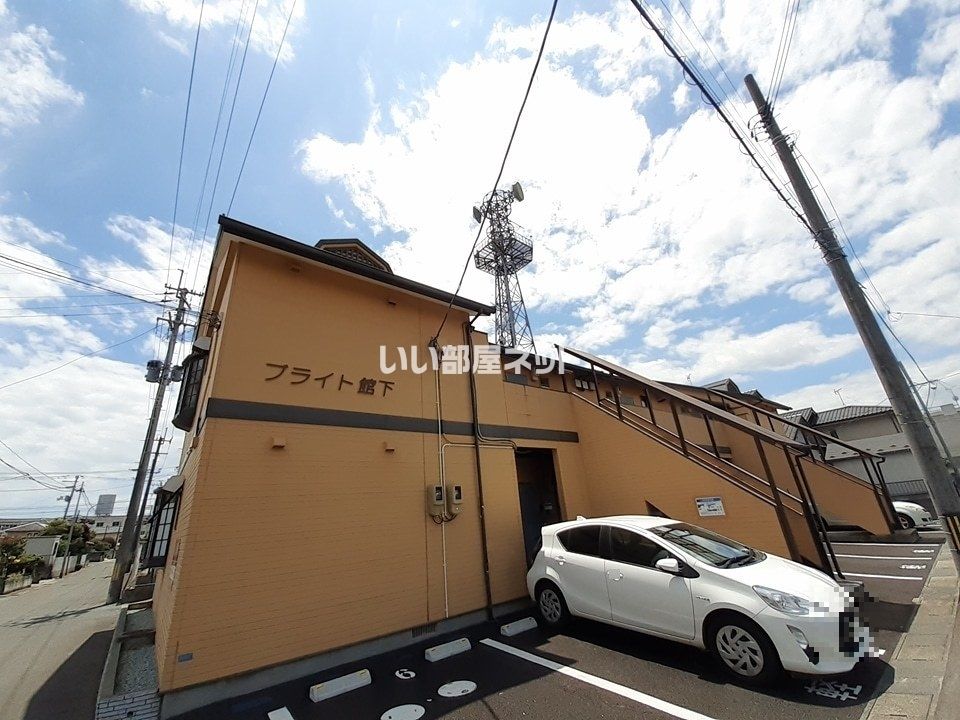 ブライト館下の外観画像