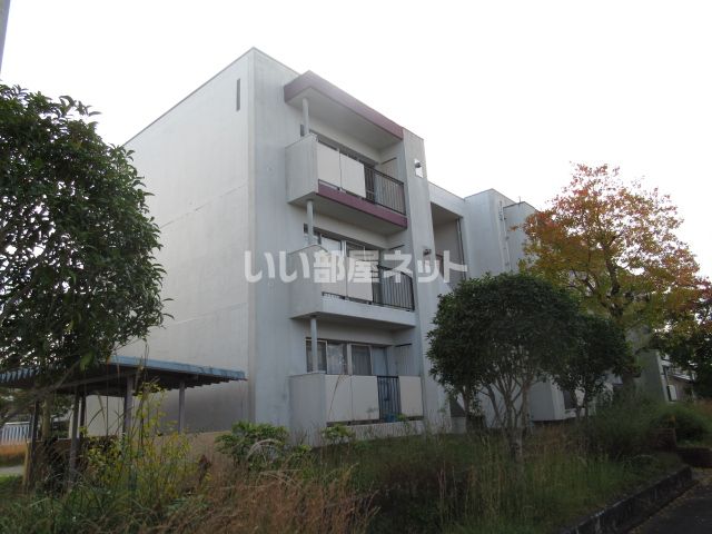 グランドヒルズ桔梗が丘 1号棟の外観画像