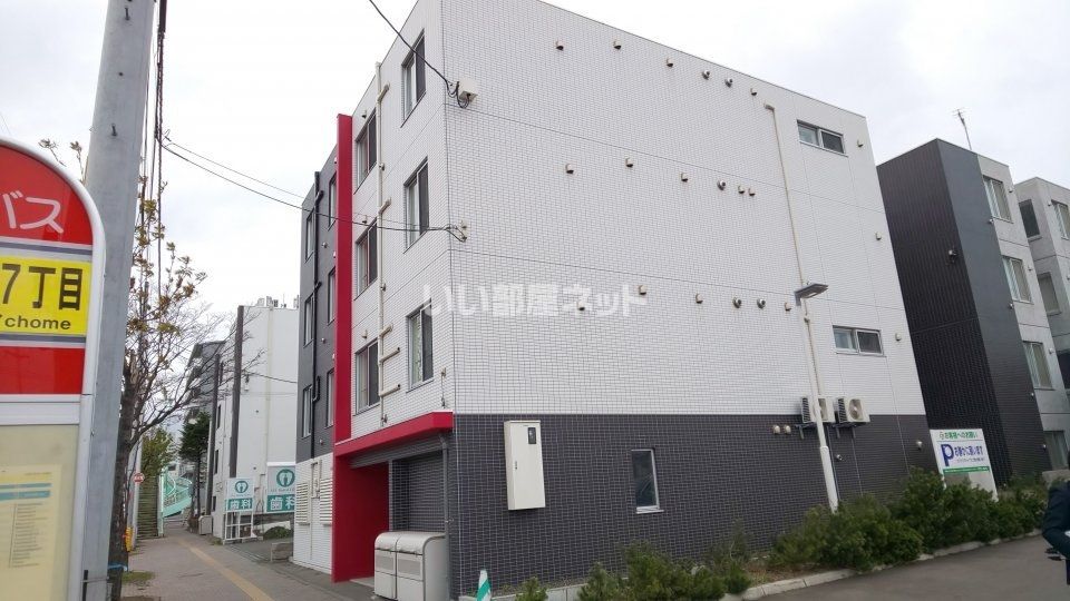 グランピース美園の外観画像