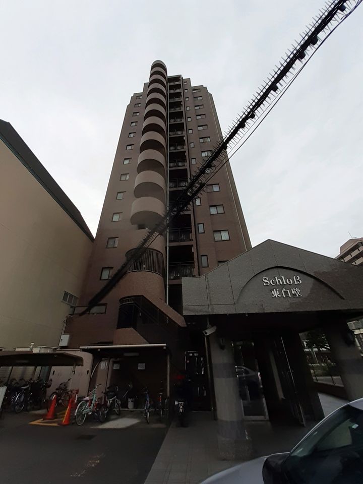 シュロス東白壁の外観画像