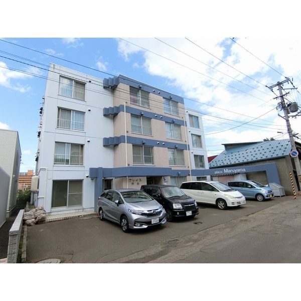 プレイス円山の外観画像