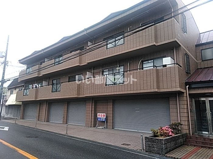 稲善マンション 住居の外観画像