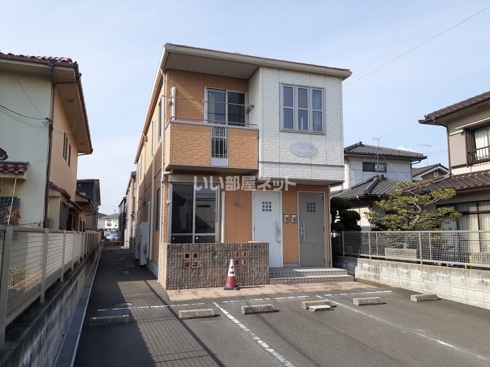 RAINBOW C棟?の外観画像
