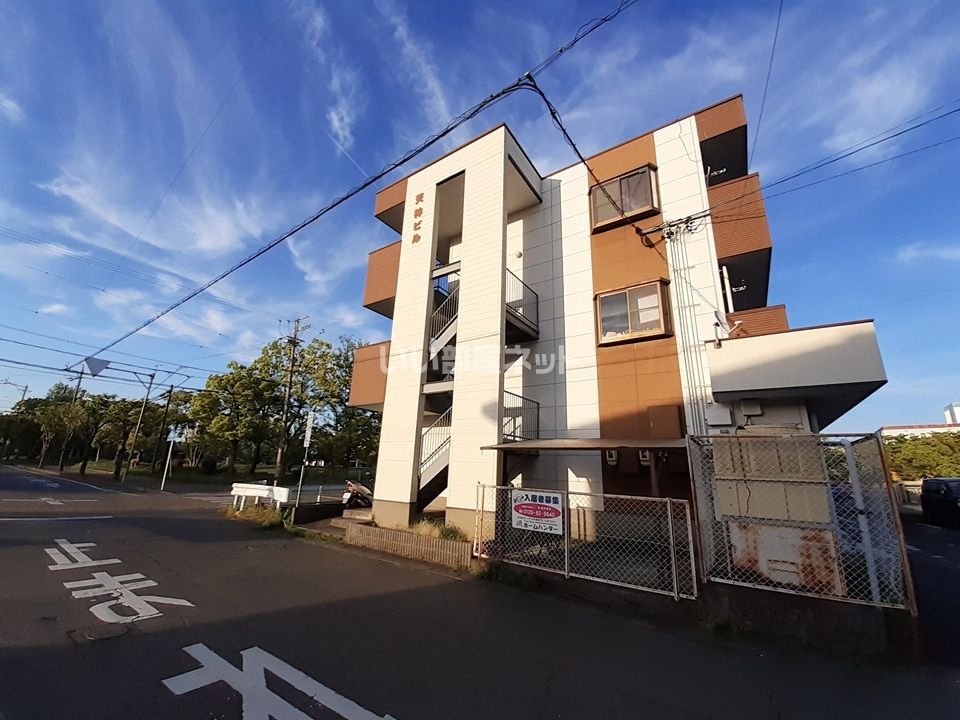 天神ビルの外観画像