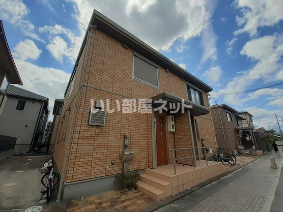 高木西町貸家(東側)の外観画像