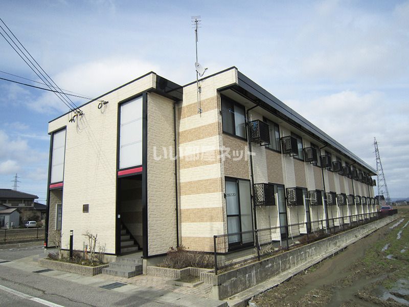 レオパレスハイツハレルーヤの外観画像