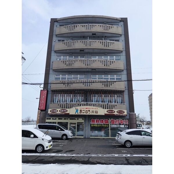 ユニバースIの外観画像