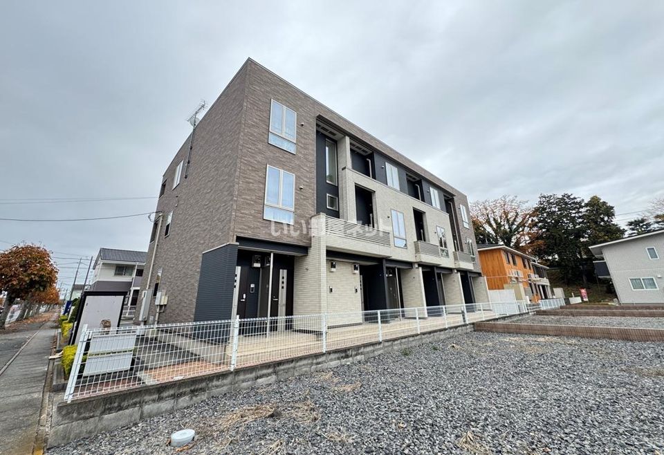 メロディ・ソレアードの外観画像