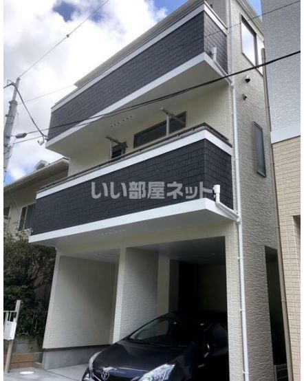 上杉6丁目貸家の外観画像