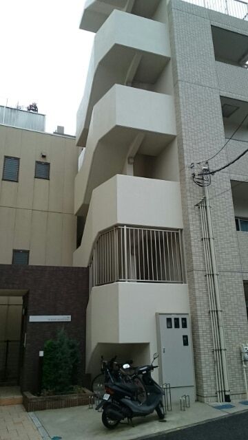 プラシード 横浜の外観画像