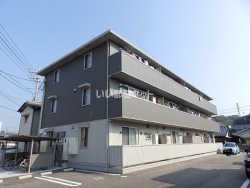 プラージュの外観画像