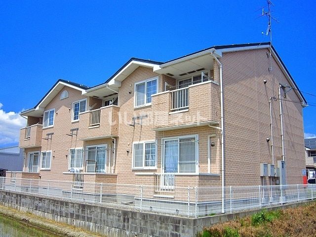 ピースフィールドの外観画像