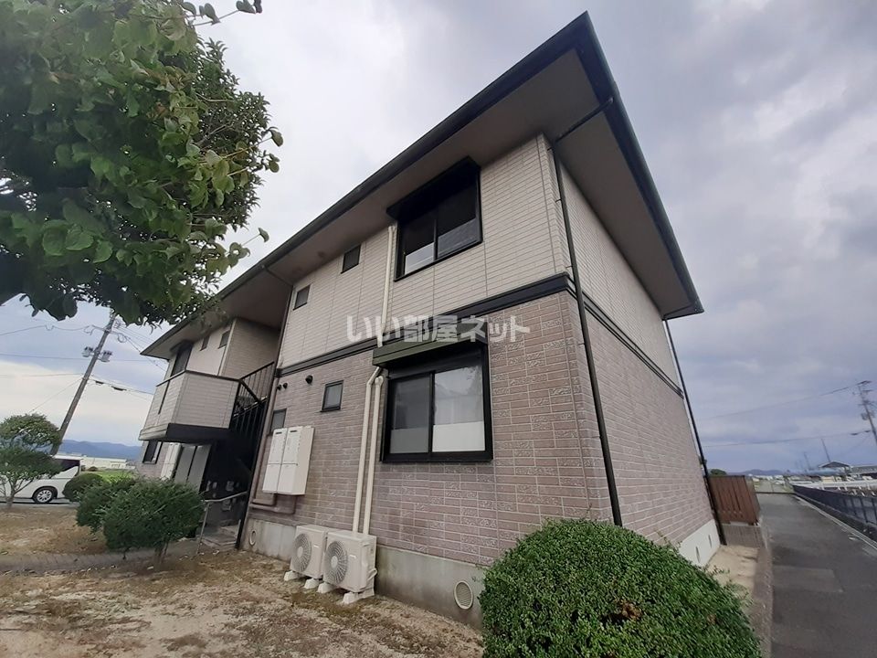 SUNロイヤル B棟の外観画像