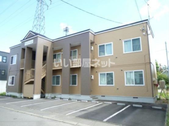 North Villageの外観画像