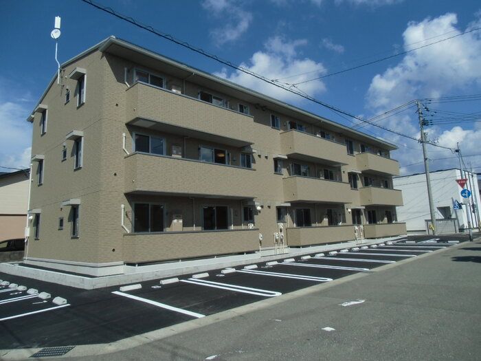 グランディール川尻の外観画像