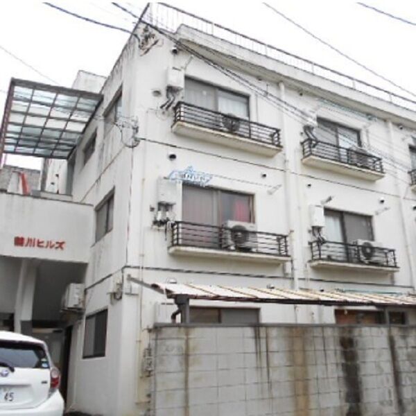 鶴川ヒルズの外観画像