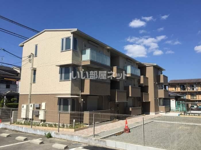 シエル ブルーの外観画像