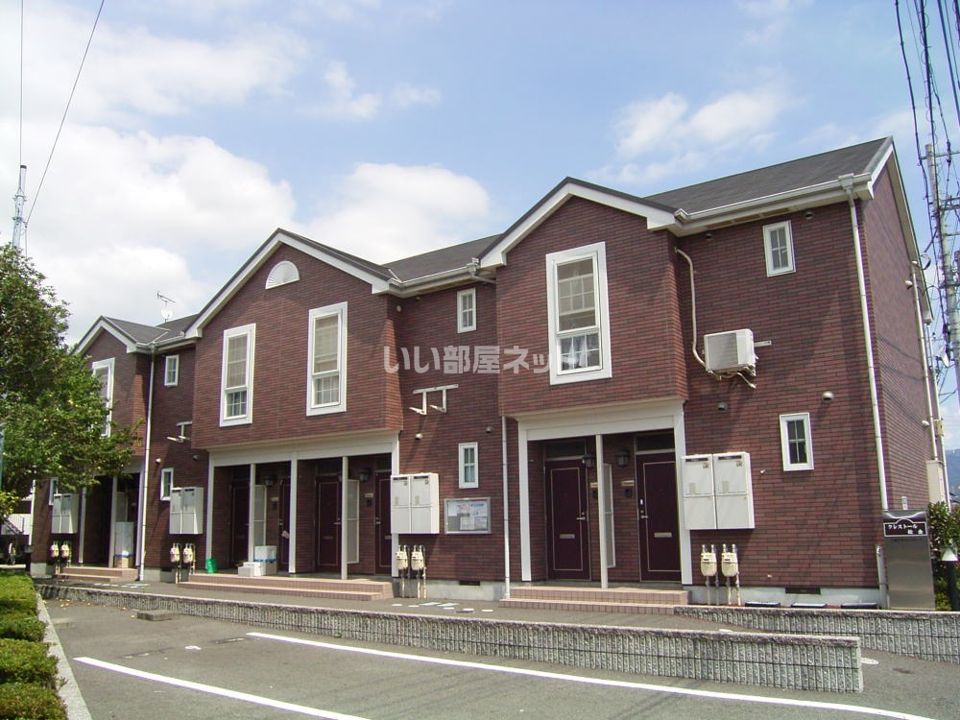 クレストール松金の外観画像