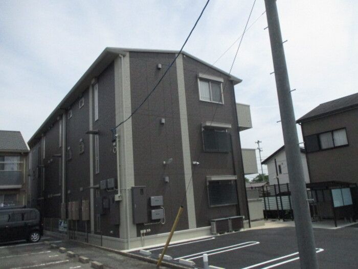 ファミールカルミアの外観画像