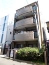 セレーノ県庁前の外観画像